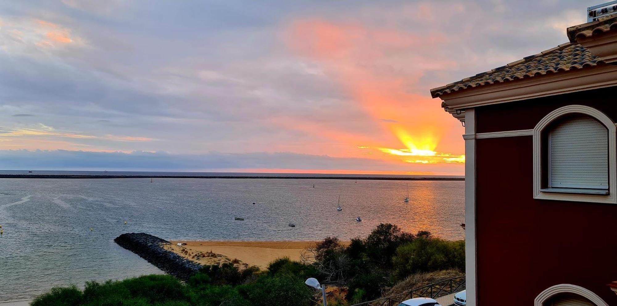 El Apartamento De Amy Con Vistas Al Mar มาซากอน ภายนอก รูปภาพ